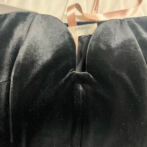 House of CB Elegant Black Velvet Bustier